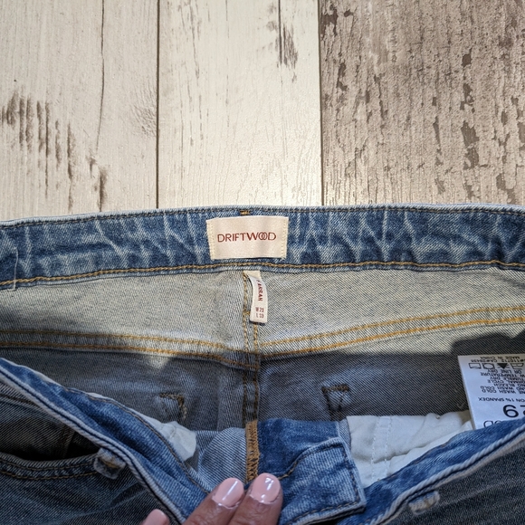 DRIFTWOOD Farrah Embroidered Split Flare Jeans women's size 29 - Picture 6 of 12